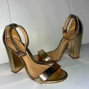 Gold Schutz leather block heel size 7